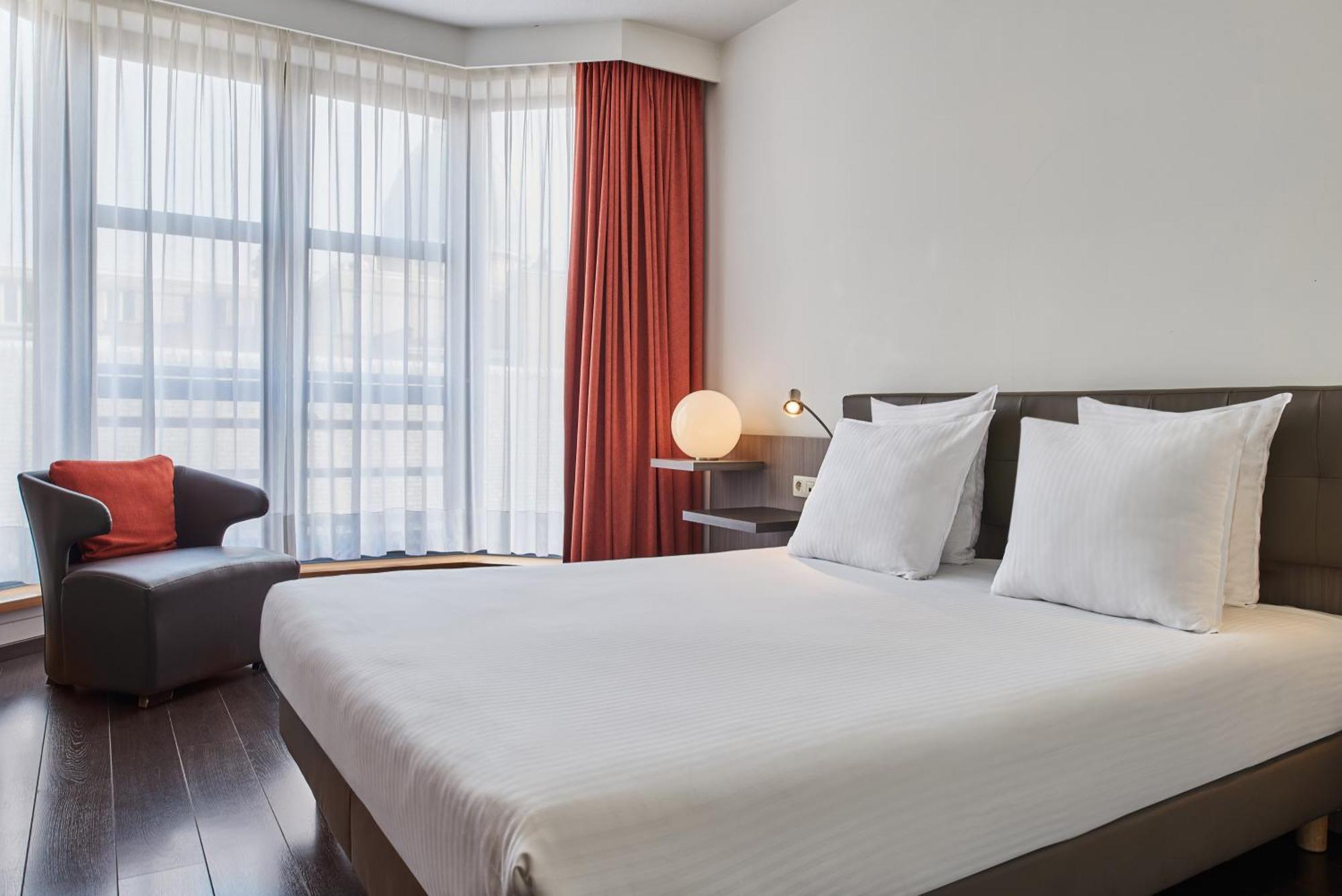 Theater Hotel Antwerp Exterior photo