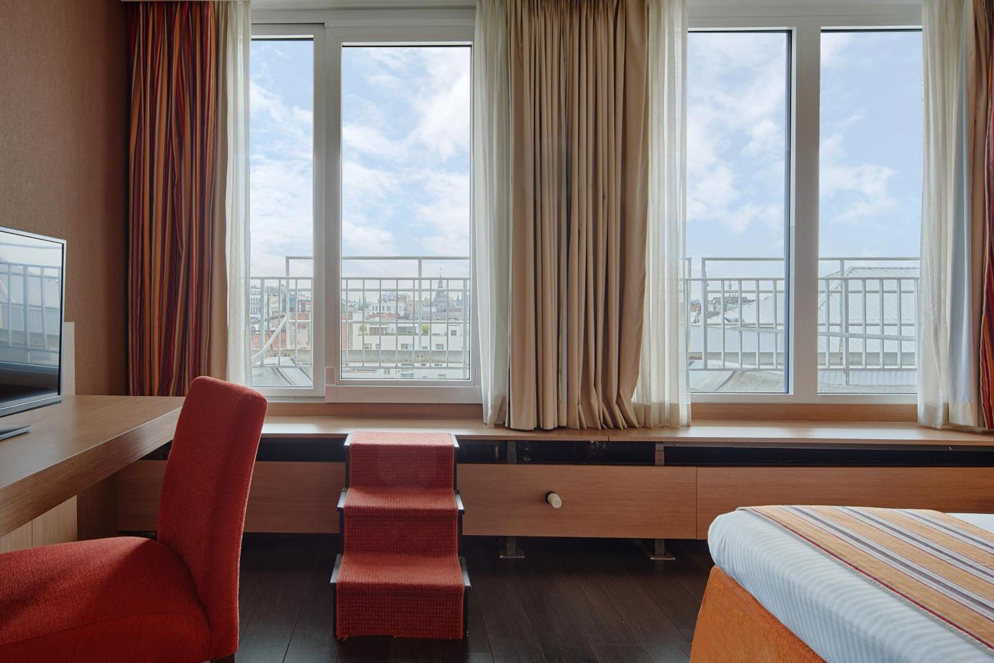 Theater Hotel Antwerp Exterior photo